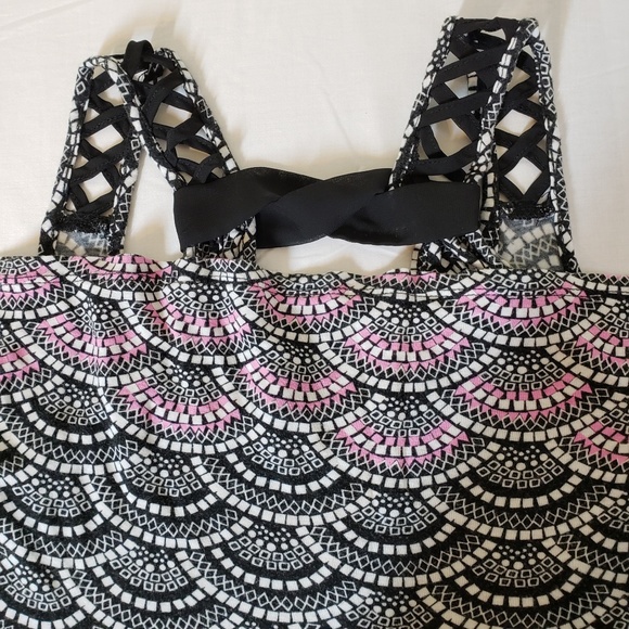 Candies Tank Top - Picture 6 of 7